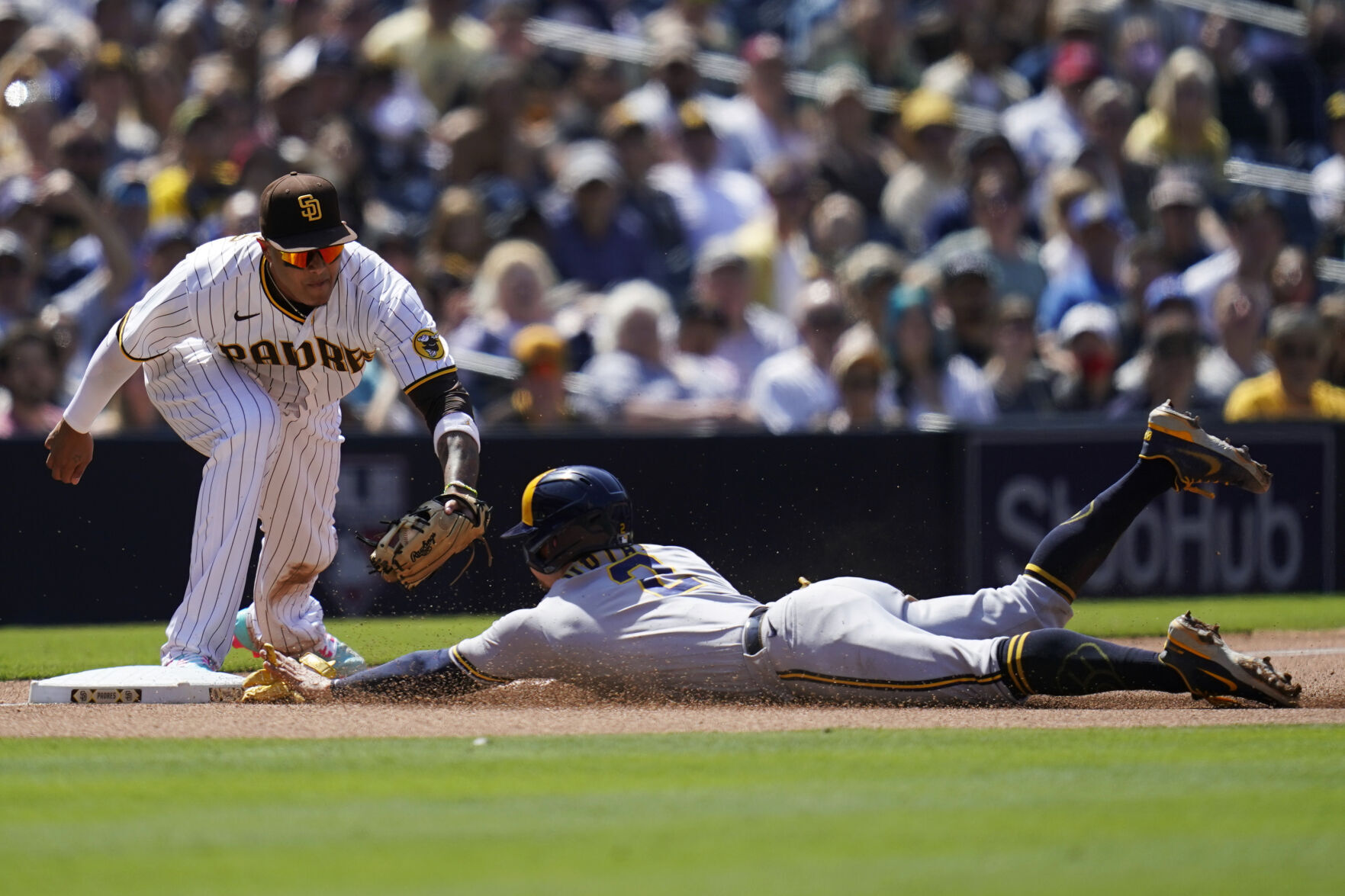 Brewers Padres Baseball